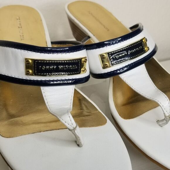 TOMMY Hilfiger Women’s Ambria T Strap Sandals 8M White -‎ Gold Metallic - Picture 4 of 12